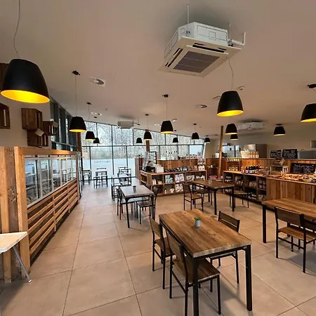 Feriehus Waterside Elegance At Sky Pad